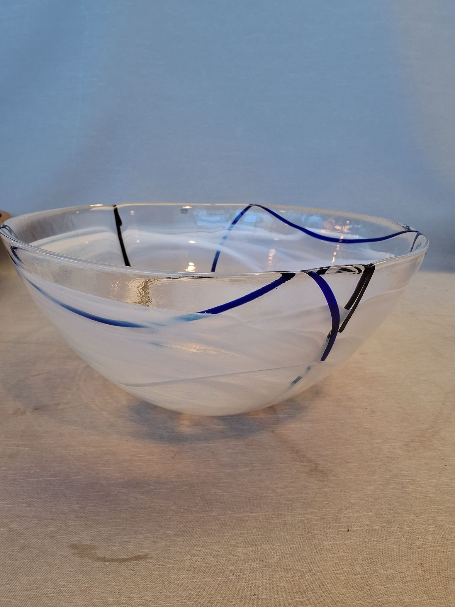 Kosta Boda contrast skål